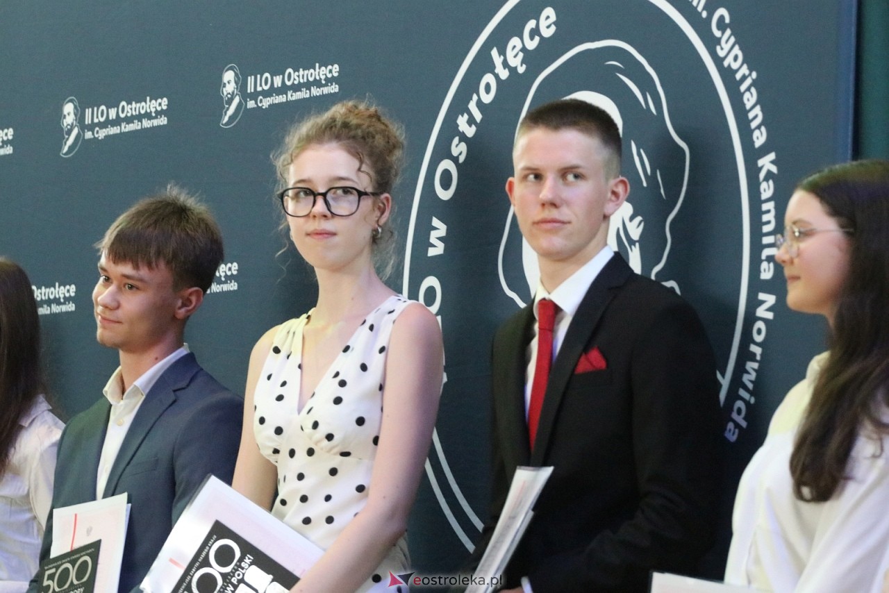 Zakończenie roku szkolnego w II LO w Ostrołęce [26.06.2026] - zdjęcie #39 - eOstroleka.pl
