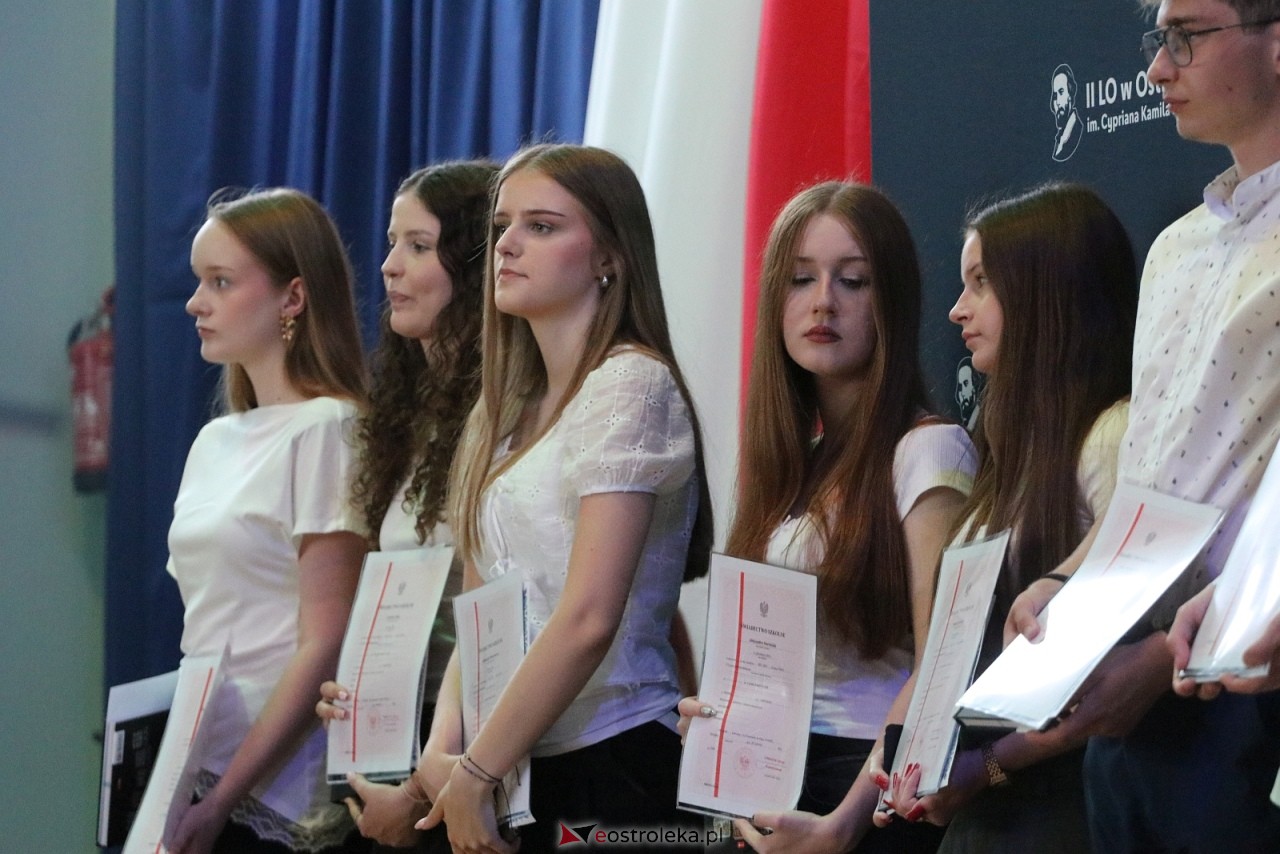 Zakończenie roku szkolnego w II LO w Ostrołęce [26.06.2026] - zdjęcie #24 - eOstroleka.pl