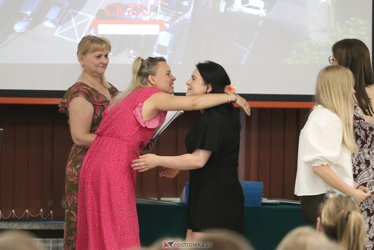 Zakończenie roku szkolnego w CKZiU w Ostrołęce [26.06.2026] - zdjęcie #34 - eOstroleka.pl