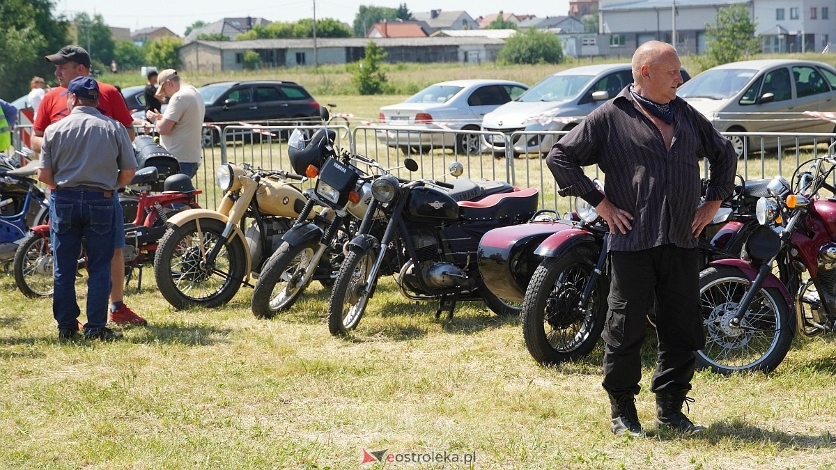 Rzekuń wita lato! - XV Rzekuński Zlot Starej Motoryzacji [28.06.2026] - zdjęcie #186 - eOstroleka.pl
