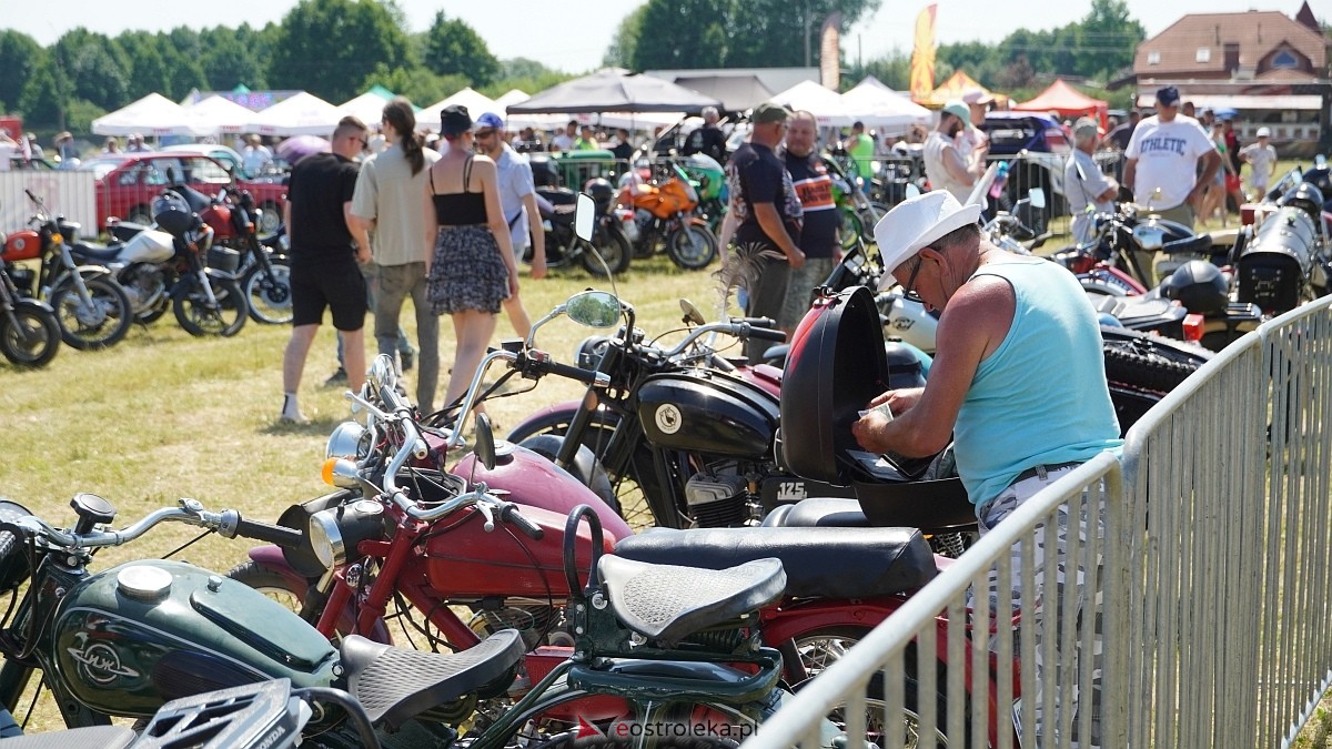 Rzekuń wita lato! - XV Rzekuński Zlot Starej Motoryzacji [28.06.2026] - zdjęcie #113 - eOstroleka.pl