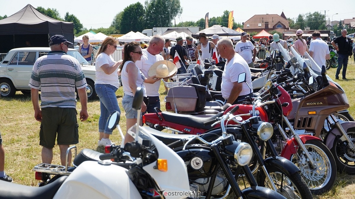 Rzekuń wita lato! - XV Rzekuński Zlot Starej Motoryzacji [28.06.2026] - zdjęcie #98 - eOstroleka.pl