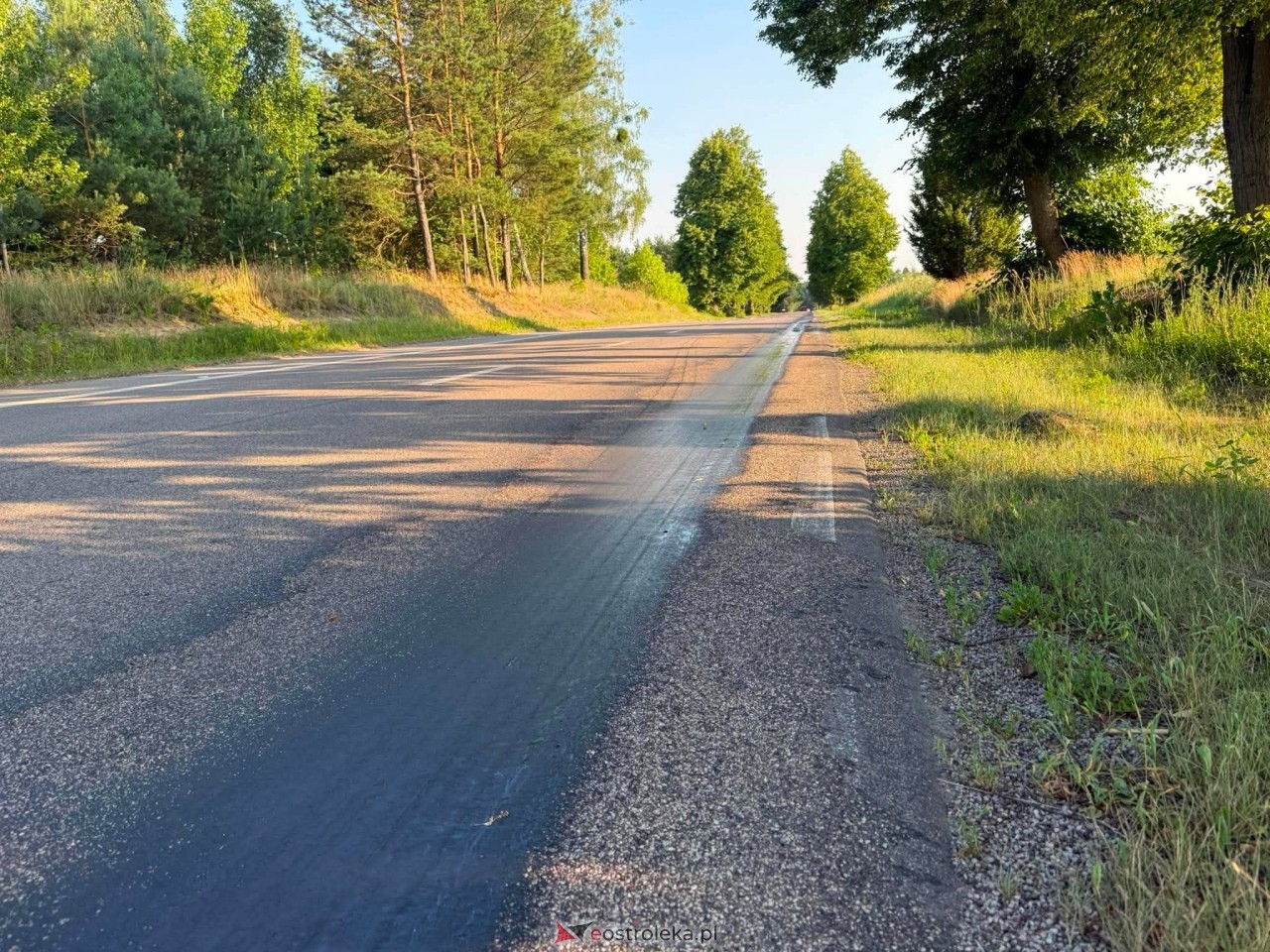 Upał roztopił asfalt pod Ostrołęką [28.06.2026] - zdjęcie #4 - eOstroleka.pl