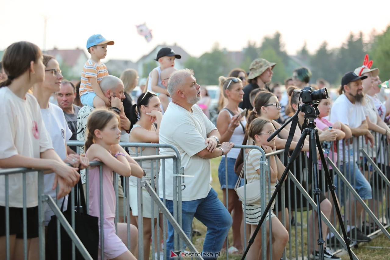 Rzekuń wita lato! Koncert Łydki Grubasa [28.06.2026] - zdjęcie #66 - eOstroleka.pl