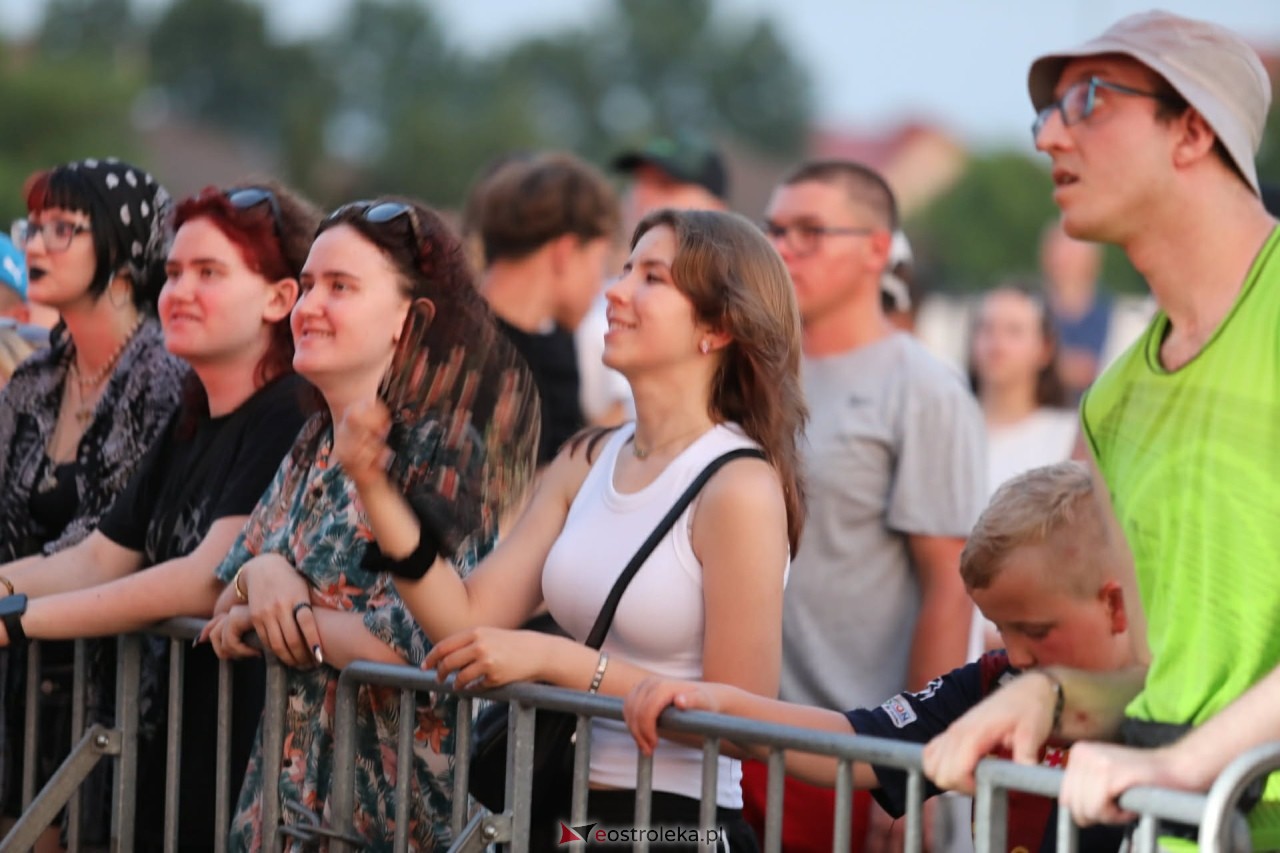 Rzekuń wita lato! Koncert Łydki Grubasa [28.06.2026] - zdjęcie #62 - eOstroleka.pl