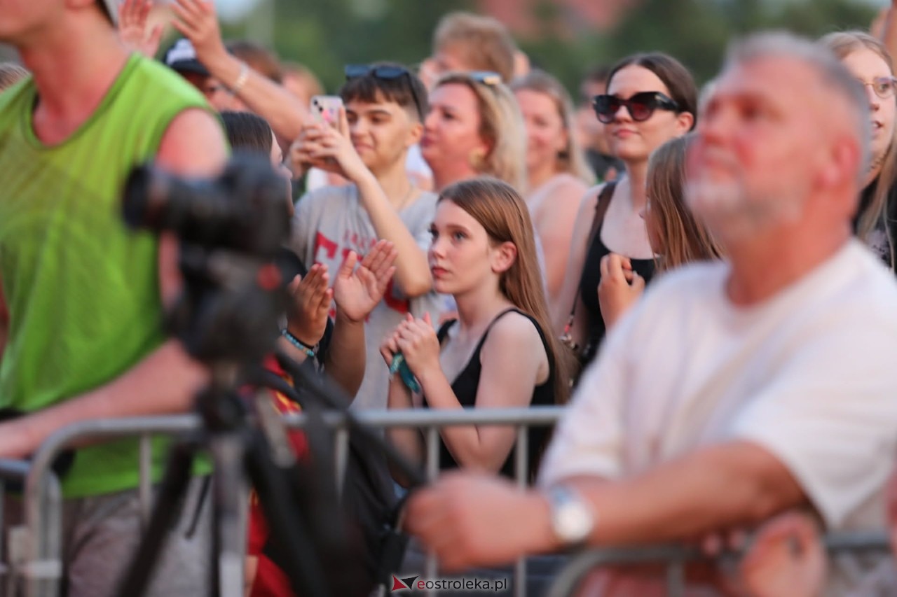 Rzekuń wita lato! Koncert Łydki Grubasa [28.06.2026] - zdjęcie #54 - eOstroleka.pl
