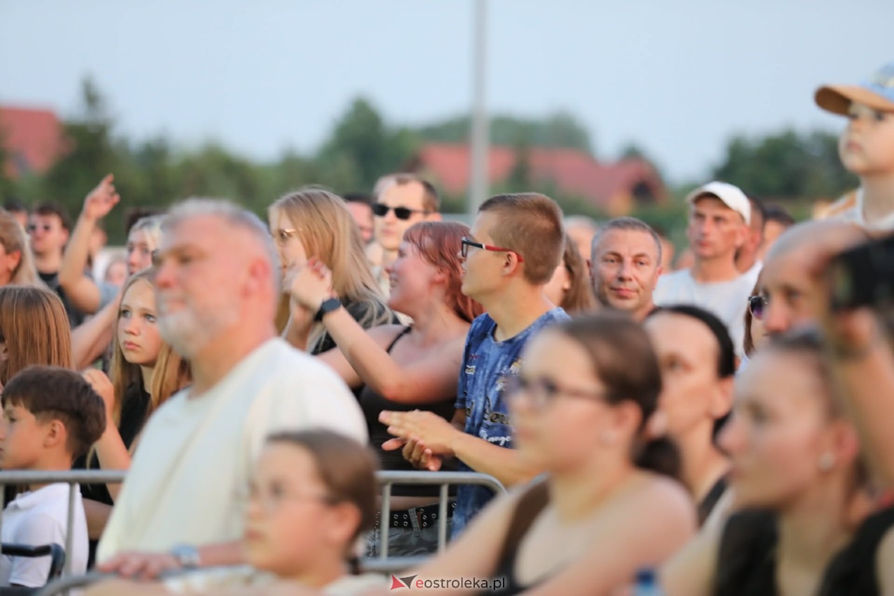 Rzekuń wita lato! Koncert Łydki Grubasa [28.06.2026] - zdjęcie #35 - eOstroleka.pl
