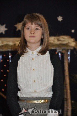 SP 6: Jasełka, kiermasz świąteczny i wspólne kolędowanie [16.XII.2011] - zdjęcie #22 - eOstroleka.pl