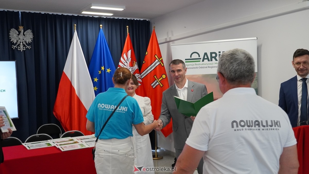 Czeki dla Kół Gospodyń Wiejskich. Uroczystość w Olszewie-Borkach [29.06.2026] - zdjęcie #62 - eOstroleka.pl