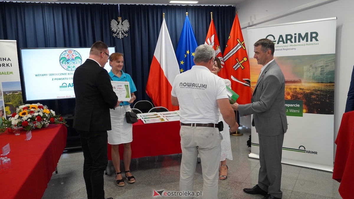 Czeki dla Kół Gospodyń Wiejskich. Uroczystość w Olszewie-Borkach [29.06.2026] - zdjęcie #60 - eOstroleka.pl
