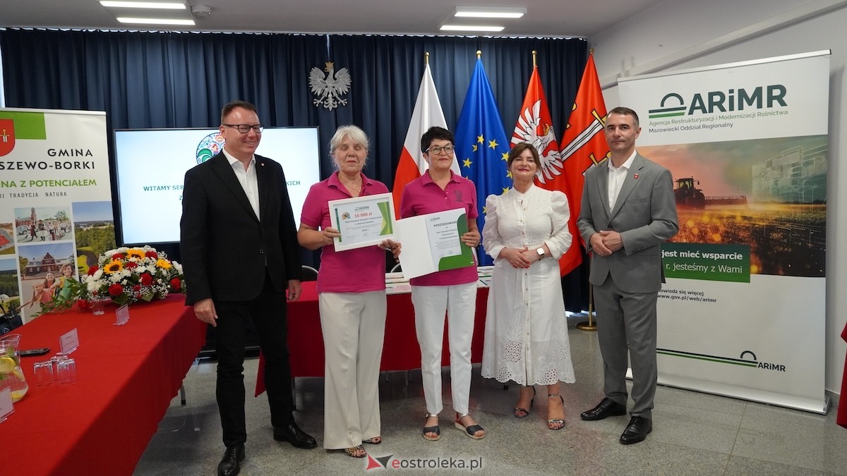 Czeki dla Kół Gospodyń Wiejskich. Uroczystość w Olszewie-Borkach [29.06.2026] - zdjęcie #54 - eOstroleka.pl