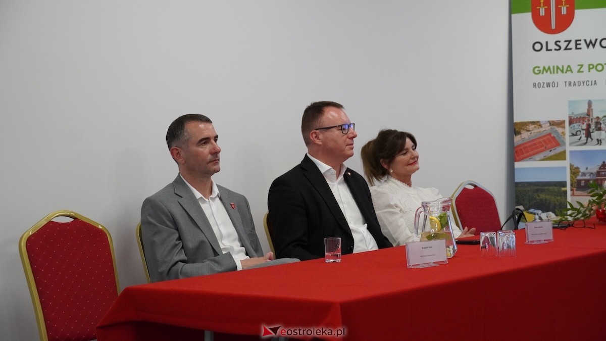 Czeki dla Kół Gospodyń Wiejskich. Uroczystość w Olszewie-Borkach [29.06.2026] - zdjęcie #8 - eOstroleka.pl