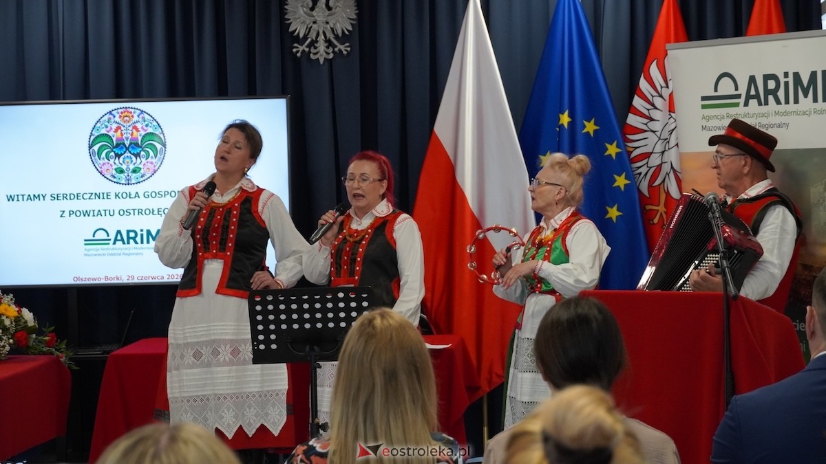 Czeki dla Kół Gospodyń Wiejskich. Uroczystość w Olszewie-Borkach [29.06.2026] - zdjęcie #6 - eOstroleka.pl