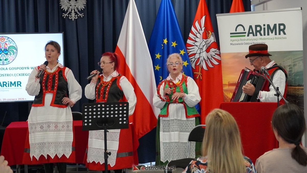 Czeki dla Kół Gospodyń Wiejskich. Uroczystość w Olszewie-Borkach [29.06.2026] - zdjęcie #5 - eOstroleka.pl