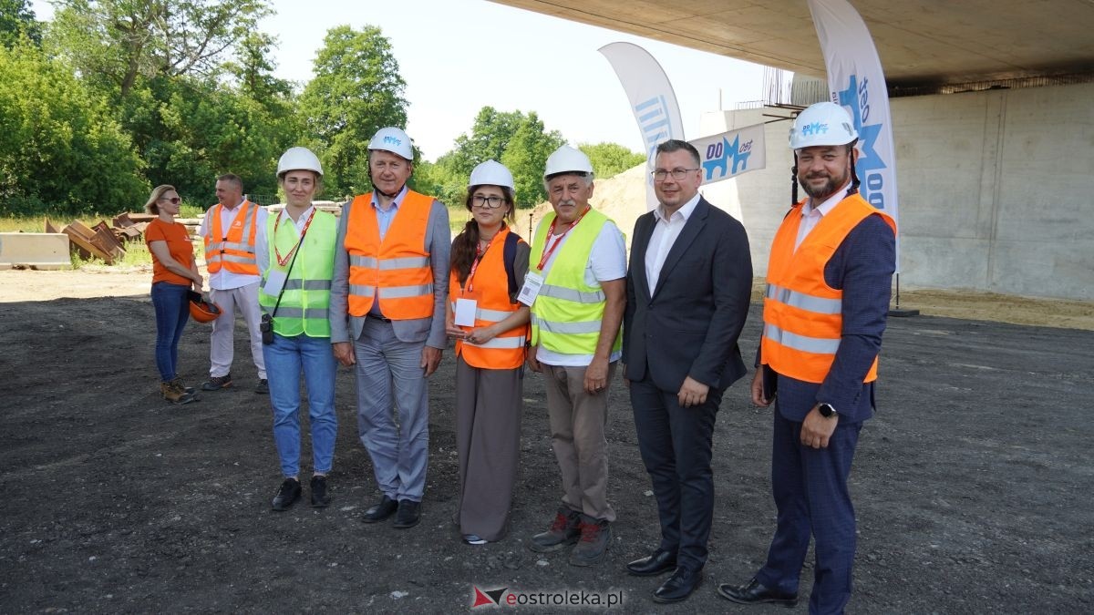 Kluczowy moment budowy obwodnicy Ostrołęki. Nasunięto ostatni segment mostu [29.06.2026]  - zdjęcie #73 - eOstroleka.pl