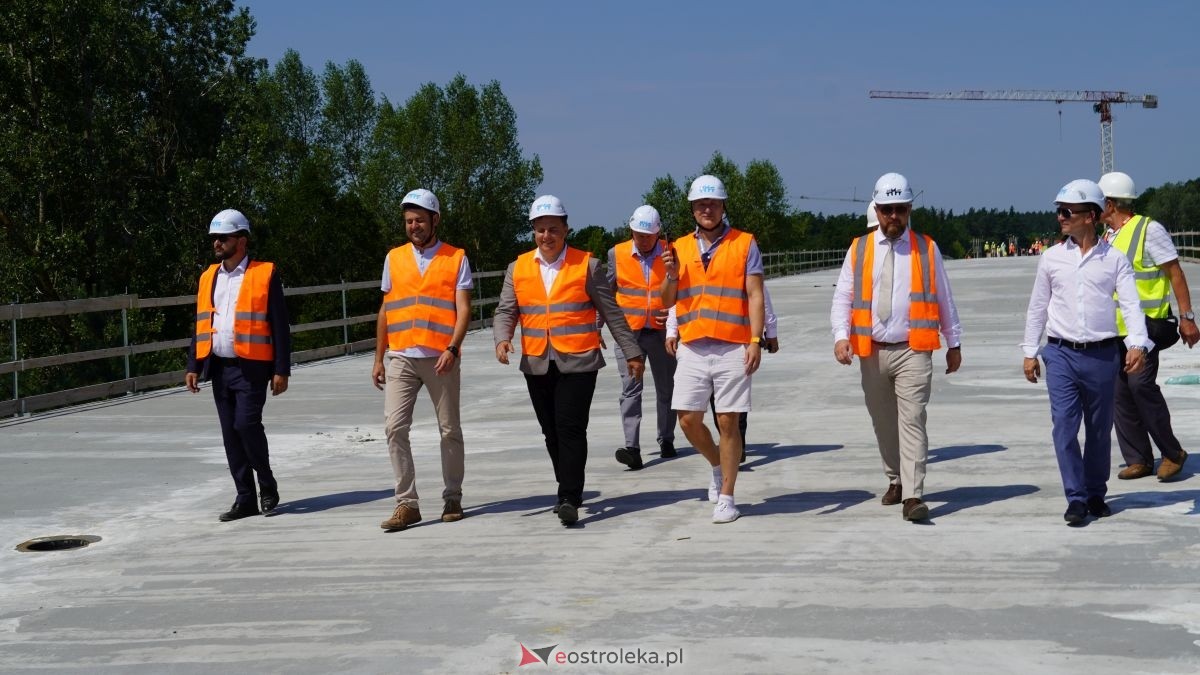 Kluczowy moment budowy obwodnicy Ostrołęki. Nasunięto ostatni segment mostu [29.06.2026]  - zdjęcie #29 - eOstroleka.pl