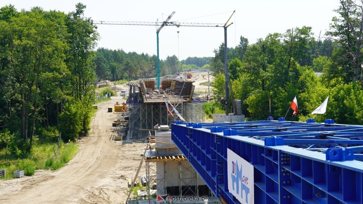 Kluczowy moment budowy obwodnicy Ostrołęki. Nasunięto ostatni segment mostu [29.06.2026]  - zdjęcie #23 - eOstroleka.pl