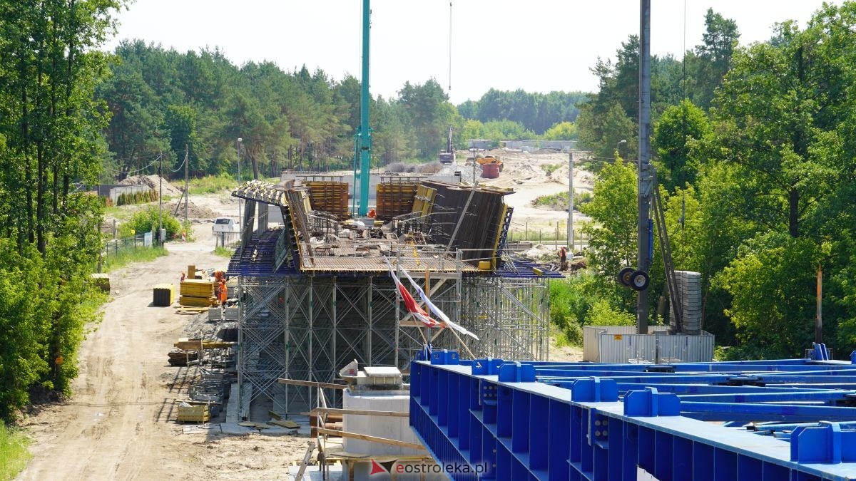 Kluczowy moment budowy obwodnicy Ostrołęki. Nasunięto ostatni segment mostu [29.06.2026]  - zdjęcie #22 - eOstroleka.pl