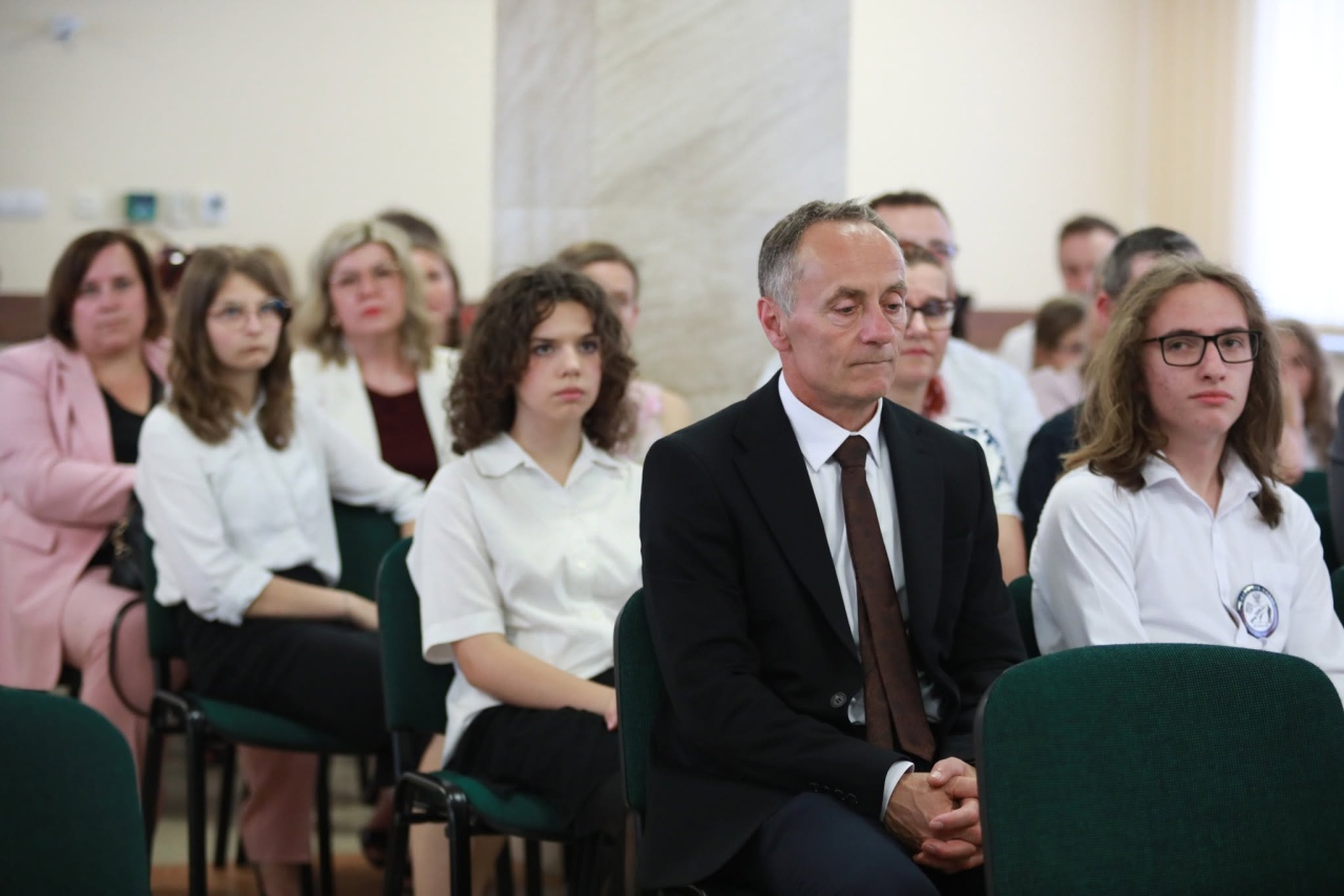 Wręczenie nagród najzdolniejszym uczniom z gminy Rzekuń [26.06.2026] - zdjęcie #29 - eOstroleka.pl