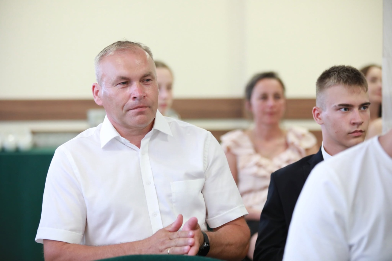 Wręczenie nagród najzdolniejszym uczniom z gminy Rzekuń [26.06.2026] - zdjęcie #21 - eOstroleka.pl