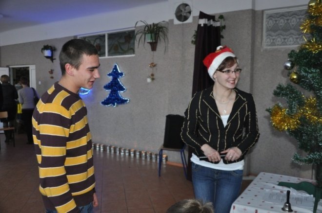Spotkanie opłatkowe w ostrołęckm domu dziecka [16.XII.2011] - zdjęcie #25 - eOstroleka.pl