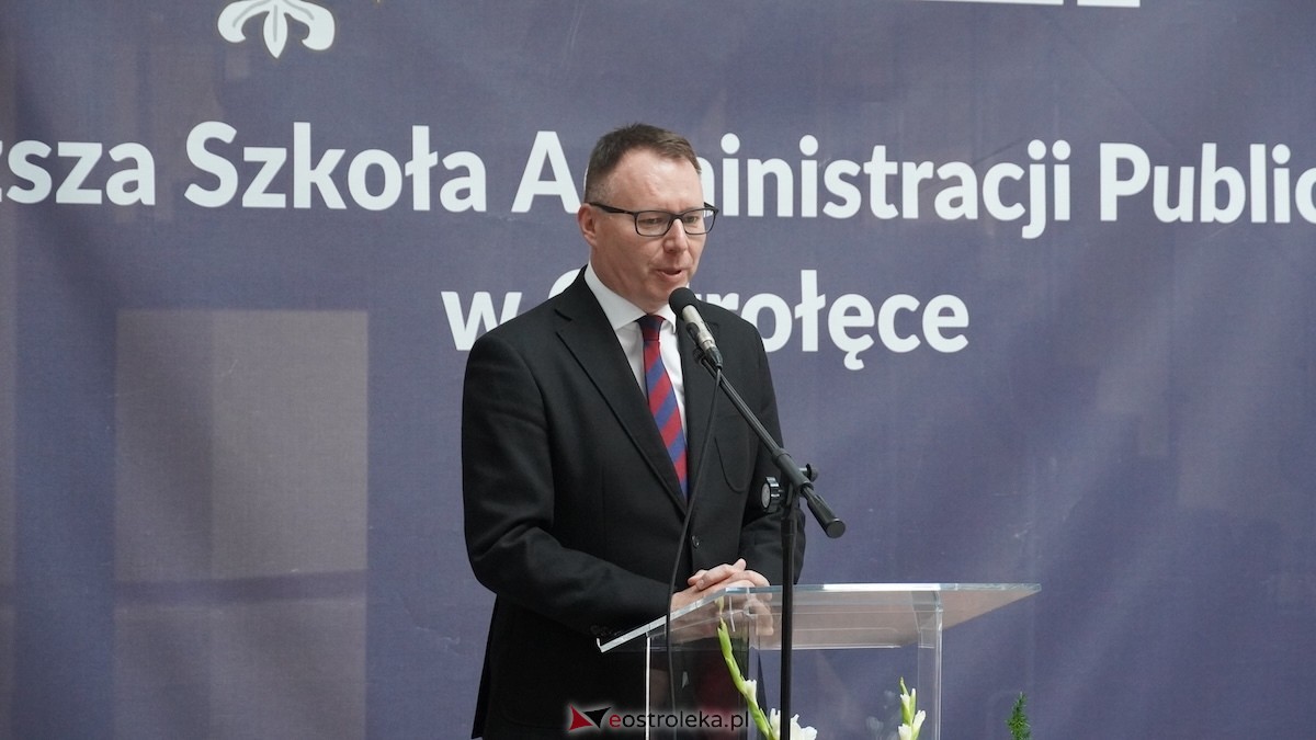 130 absolwentów odebrało dyplomy w WSAP. Po raz pierwszy wręczono tytuły magistra! [03.07.2026] - zdjęcie #50 - eOstroleka.pl