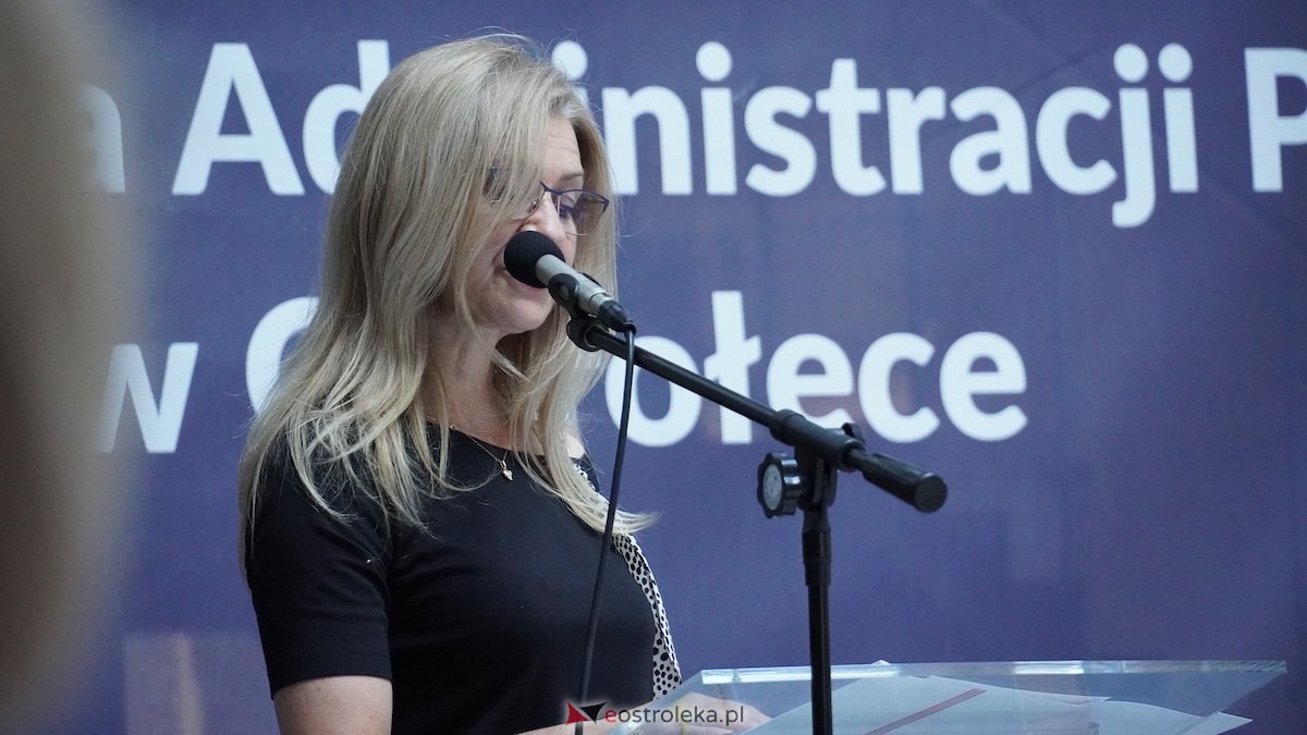 130 absolwentów odebrało dyplomy w WSAP. Po raz pierwszy wręczono tytuły magistra! [03.07.2026] - zdjęcie #46 - eOstroleka.pl