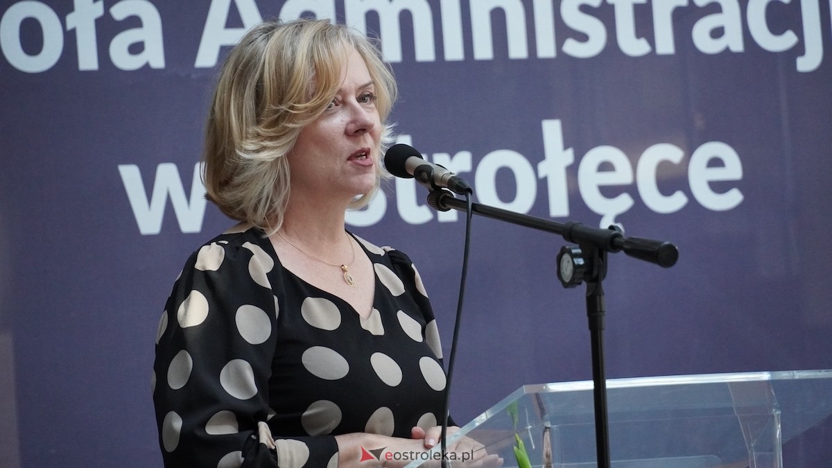 130 absolwentów odebrało dyplomy w WSAP. Po raz pierwszy wręczono tytuły magistra! [03.07.2026] - zdjęcie #44 - eOstroleka.pl