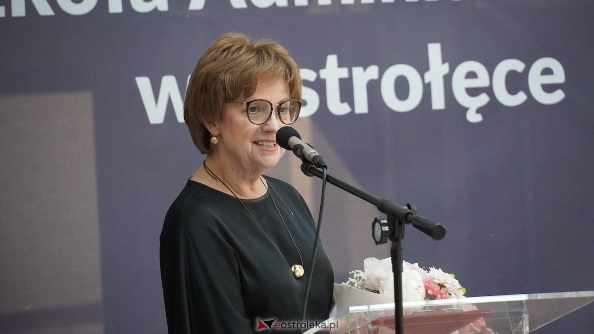 130 absolwentów odebrało dyplomy w WSAP. Po raz pierwszy wręczono tytuły magistra! [03.07.2026] - zdjęcie #42 - eOstroleka.pl