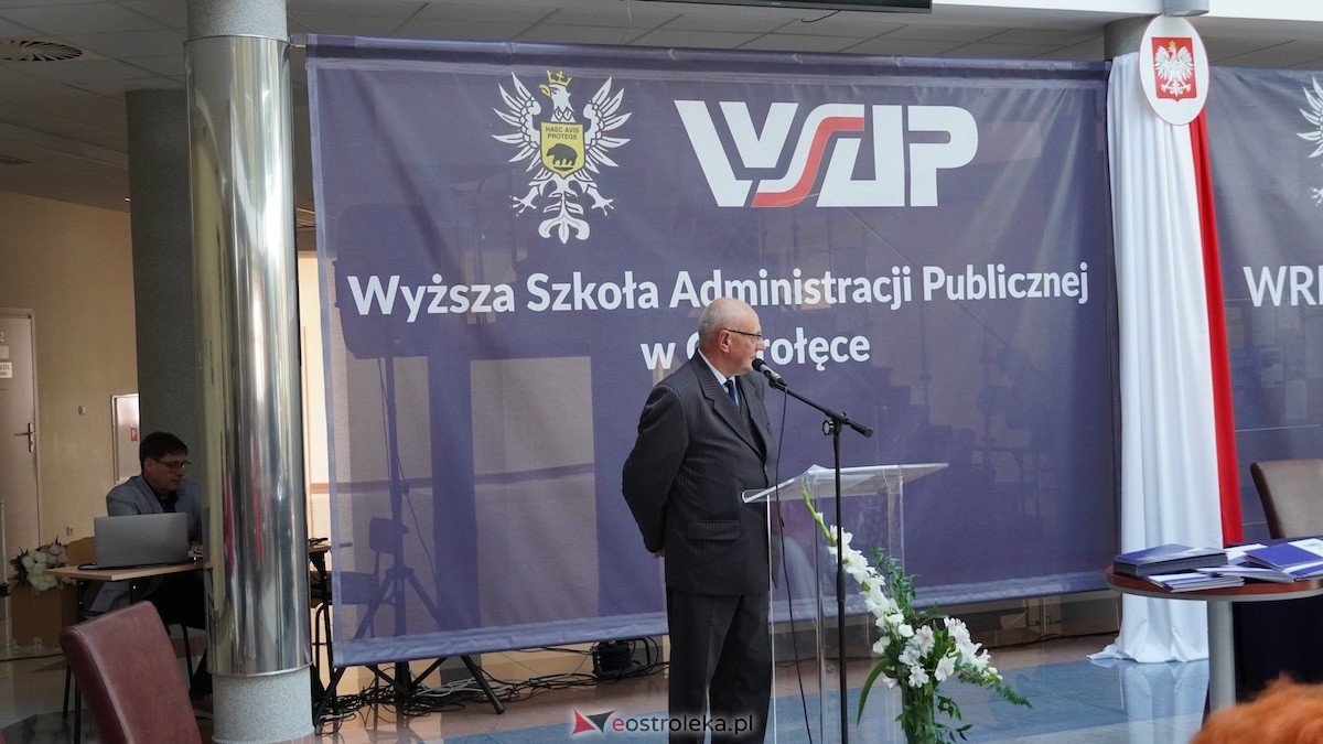 130 absolwentów odebrało dyplomy w WSAP. Po raz pierwszy wręczono tytuły magistra! [03.07.2026] - zdjęcie #40 - eOstroleka.pl
