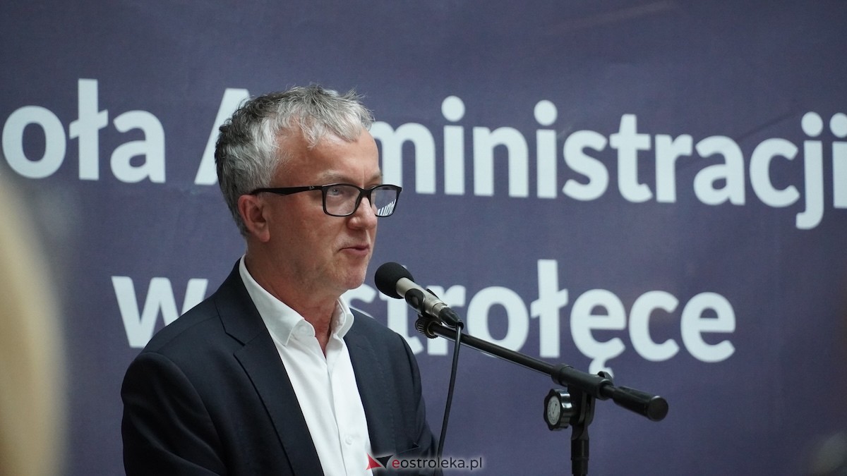 130 absolwentów odebrało dyplomy w WSAP. Po raz pierwszy wręczono tytuły magistra! [03.07.2026] - zdjęcie #35 - eOstroleka.pl