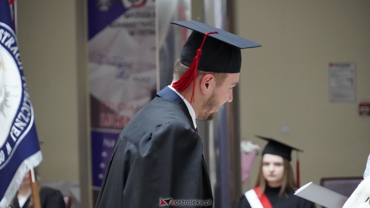 130 absolwentów odebrało dyplomy w WSAP. Po raz pierwszy wręczono tytuły magistra! [03.07.2026] - zdjęcie #23 - eOstroleka.pl