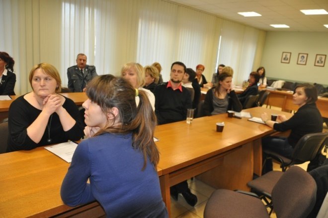 Spotkanie podsumowujące projekt Znajomość języka migowego to lepsza propozycja na rynku pracy [16.XII.2011] - zdjęcie #4 - eOstroleka.pl