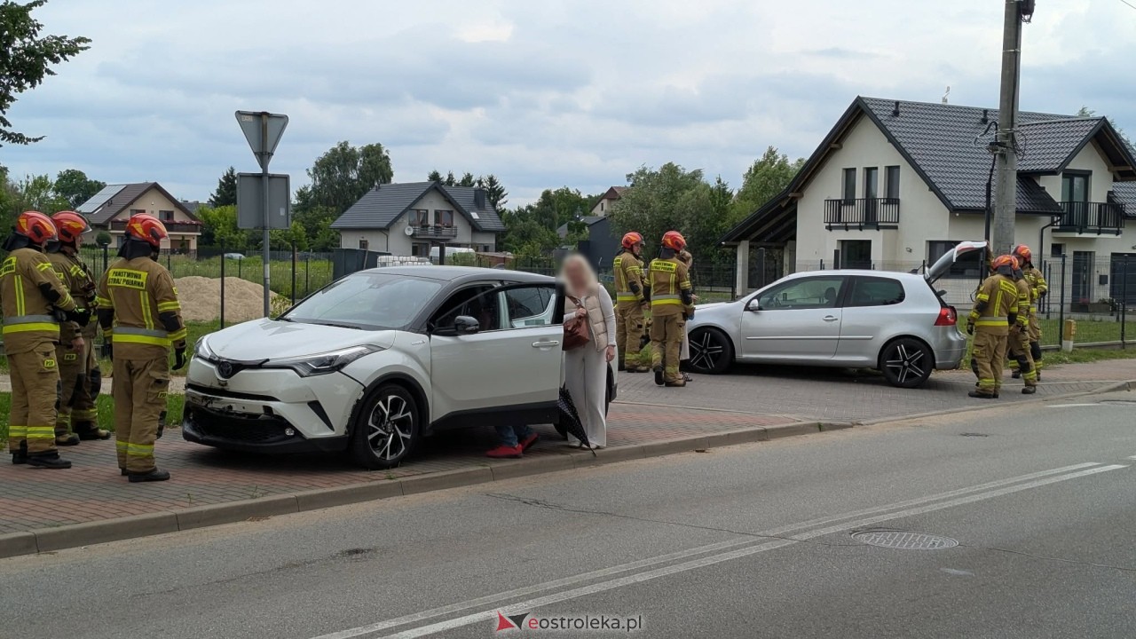 Kolizja przy Kaczyńskiej/Nasypowej w Ostrołęce [5.07.2026] - zdjęcie #12 - eOstroleka.pl