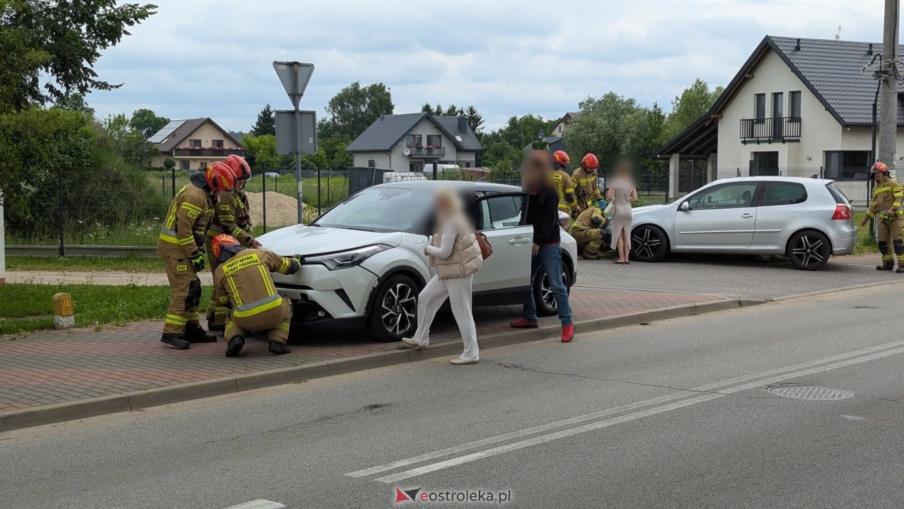 Kolizja przy Kaczyńskiej/Nasypowej w Ostrołęce [5.07.2026] - zdjęcie #9 - eOstroleka.pl