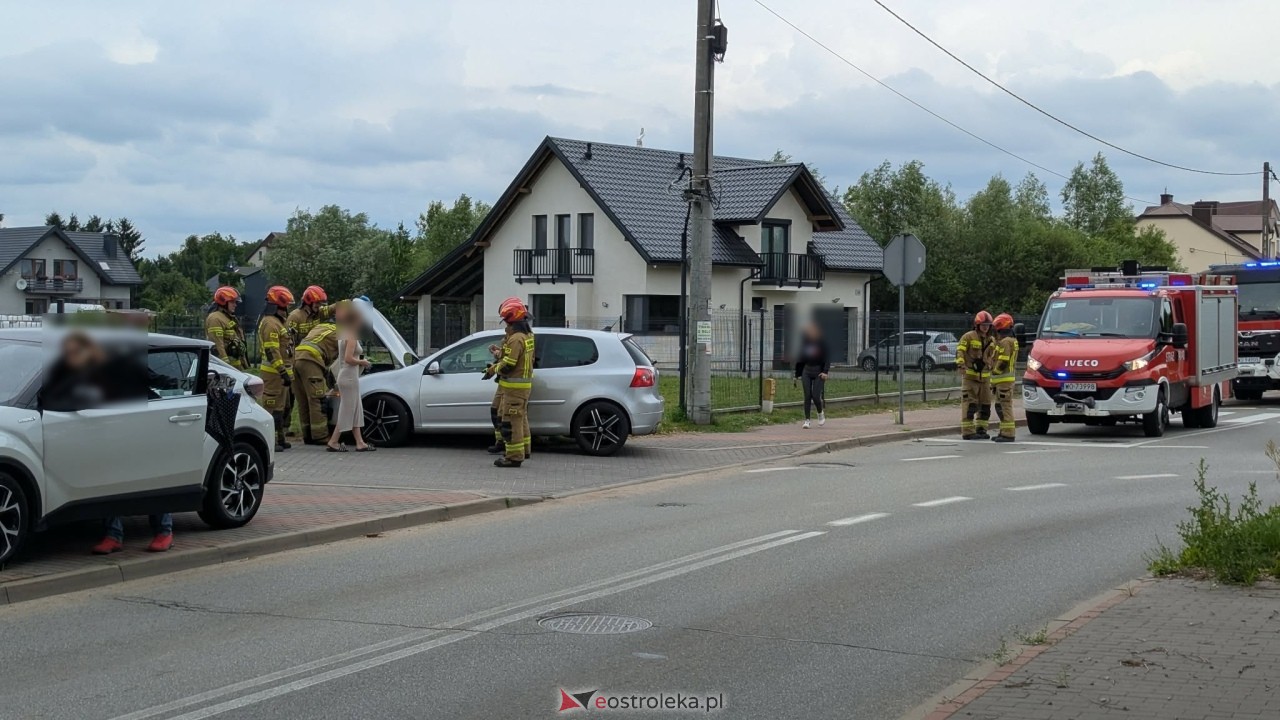 Kolizja przy Kaczyńskiej/Nasypowej w Ostrołęce [5.07.2026] - zdjęcie #5 - eOstroleka.pl