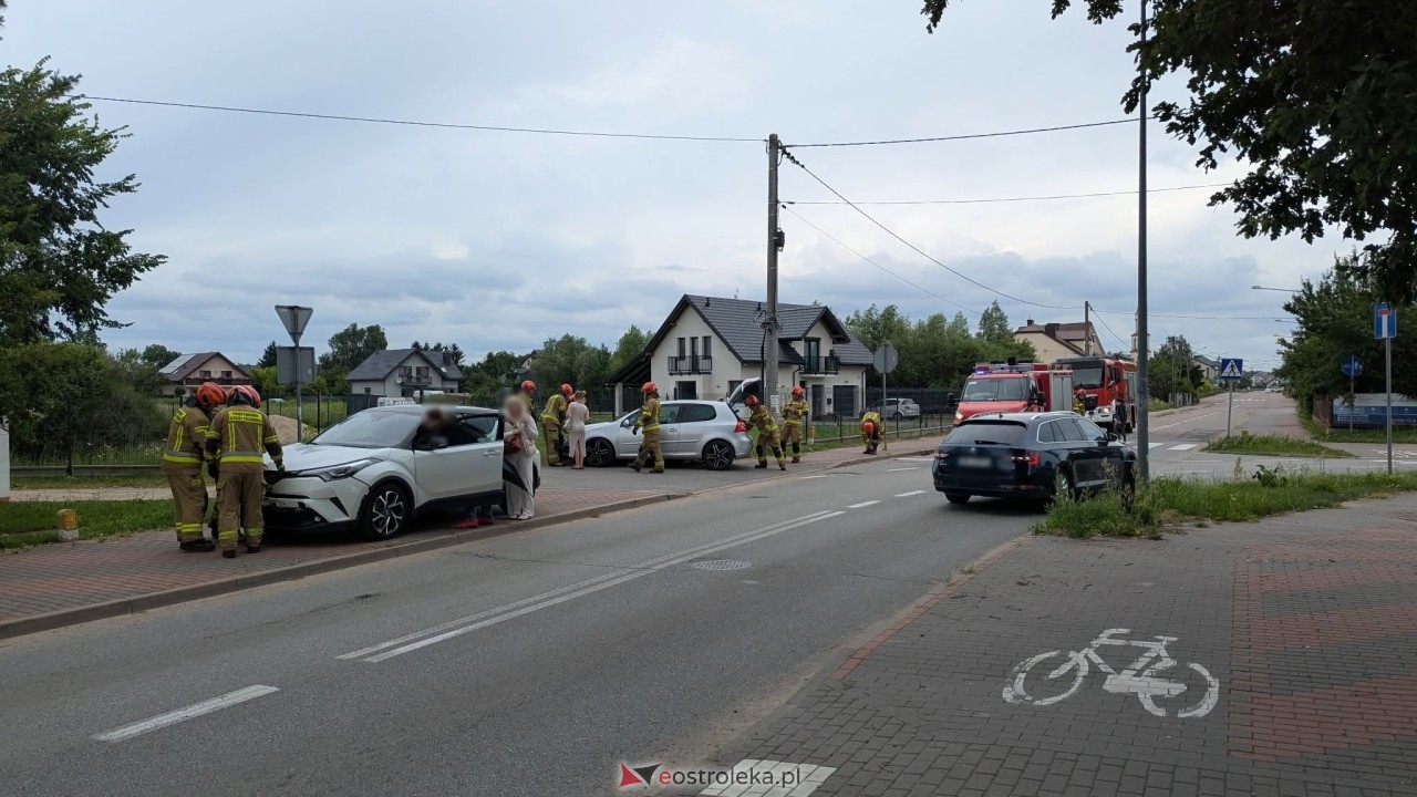 Kolizja przy Kaczyńskiej/Nasypowej w Ostrołęce [5.07.2026] - zdjęcie #3 - eOstroleka.pl