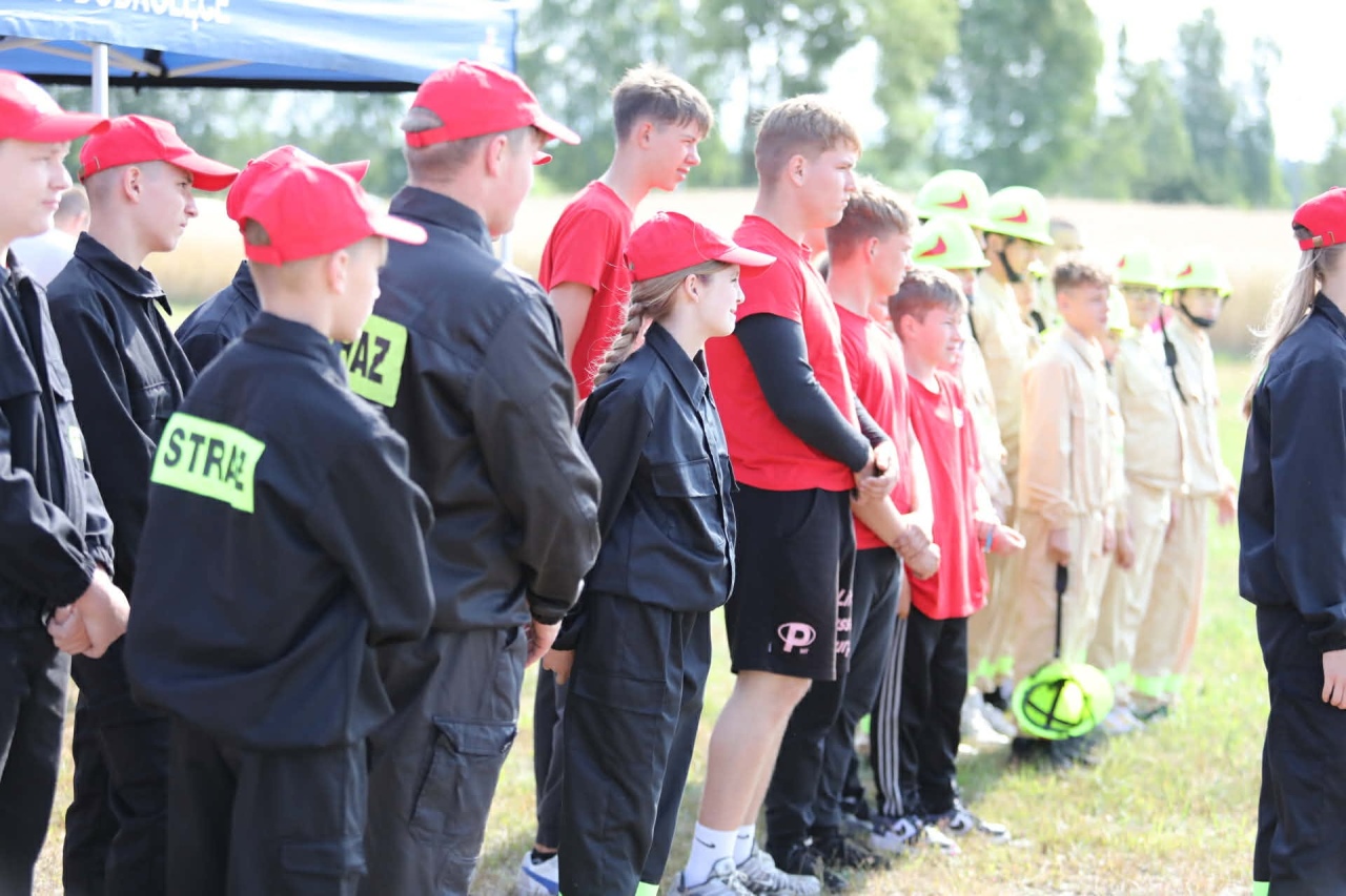 Zawody sportowo-pożarnicze w Dobrołęce [5.07.2026] - zdjęcie #44 - eOstroleka.pl