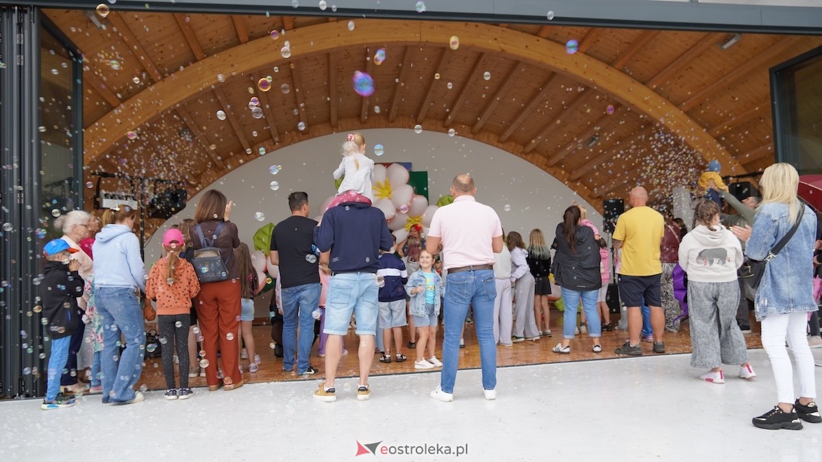Wakacyjne spotkanie z przygodą w Troszynie - koncert Lady Fama [05.07.2026] - zdjęcie #1 - eOstroleka.pl