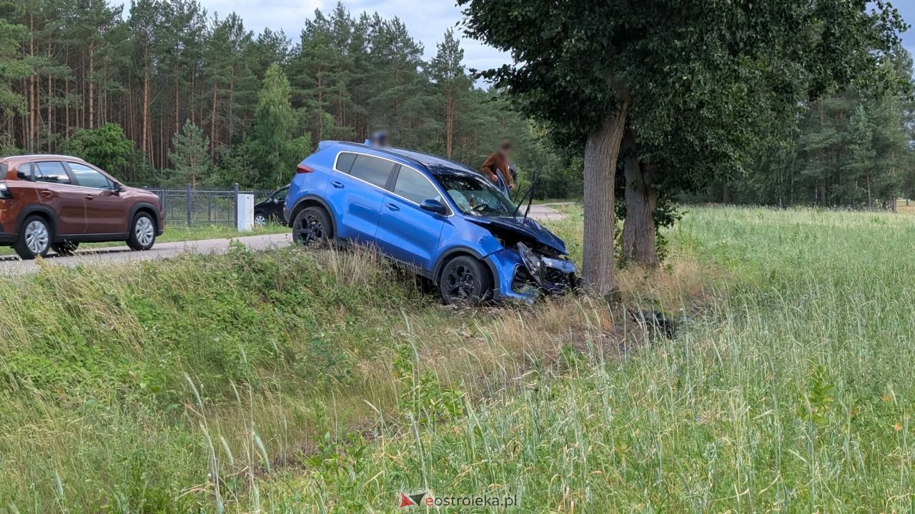 Wypadek we wsi Grądzik [8.07.2026] - zdjęcie #12 - eOstroleka.pl