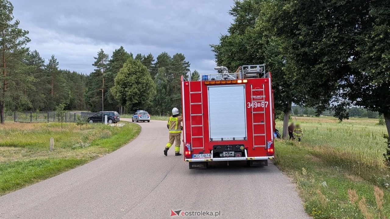 Wypadek we wsi Grądzik [8.07.2026] - zdjęcie #11 - eOstroleka.pl