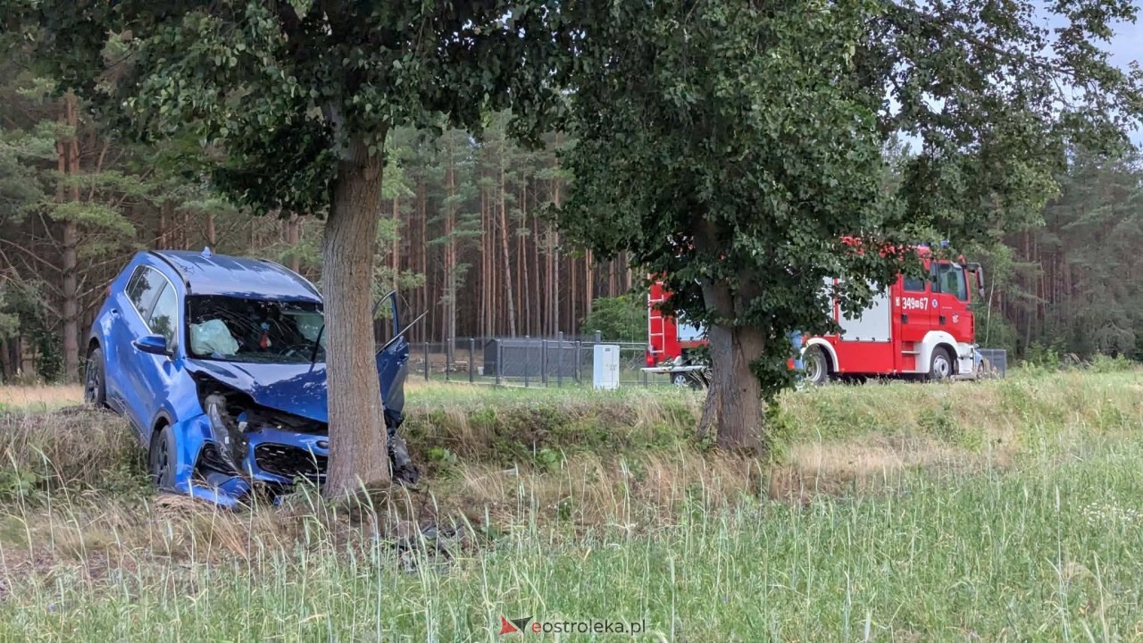 Wypadek we wsi Grądzik [8.07.2026] - zdjęcie #10 - eOstroleka.pl