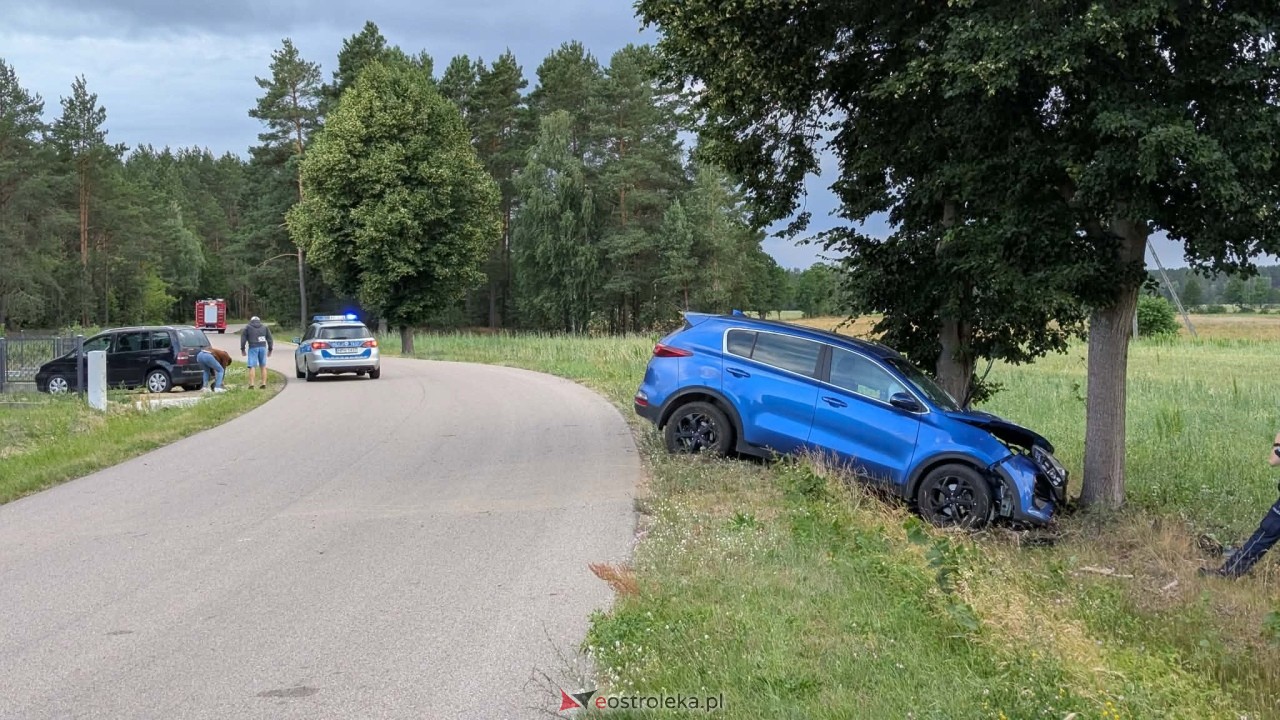 Wypadek we wsi Grądzik [8.07.2026] - zdjęcie #9 - eOstroleka.pl