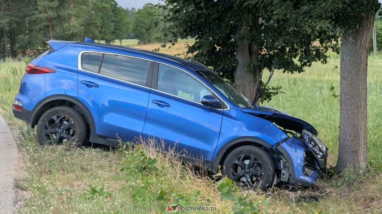 Wypadek we wsi Grądzik [8.07.2026] - zdjęcie #8 - eOstroleka.pl