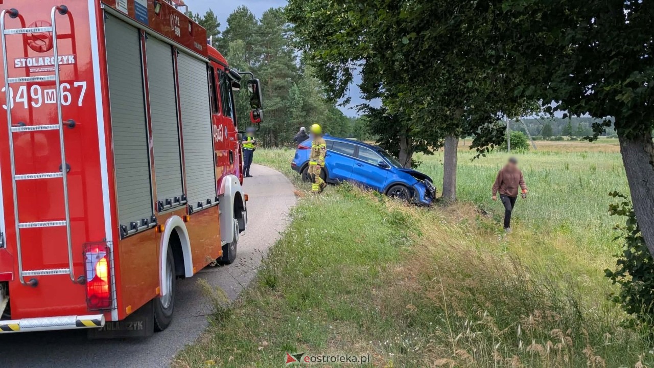 Wypadek we wsi Grądzik [8.07.2026] - zdjęcie #4 - eOstroleka.pl