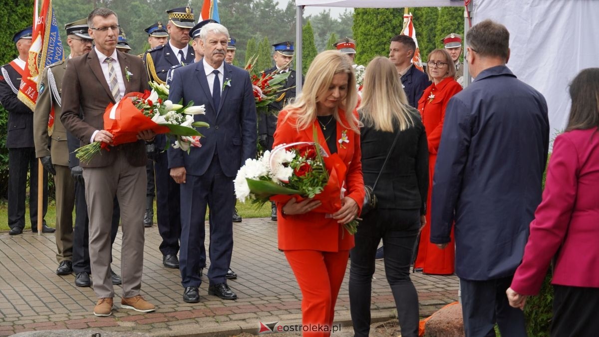 Miejskie obchody 83. rocznicy Zbrodni Wołyńskiej [10.07.2026] - zdjęcie #39 - eOstroleka.pl