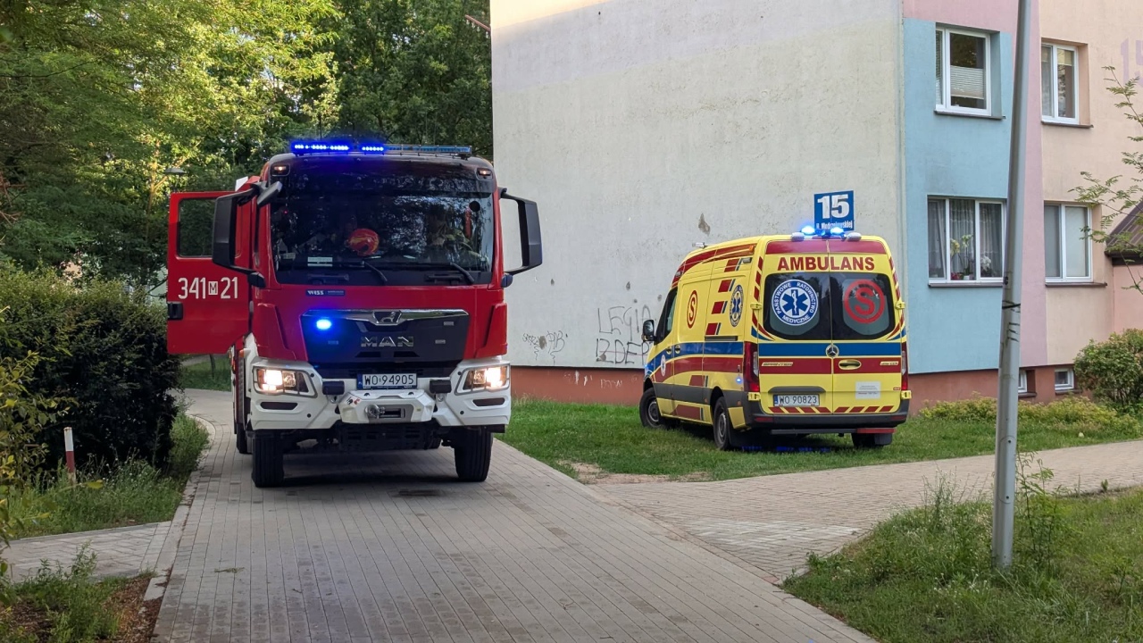 Interwencja służb przy Modrzejewskiej [10.07.2026] - zdjęcie #4 - eOstroleka.pl