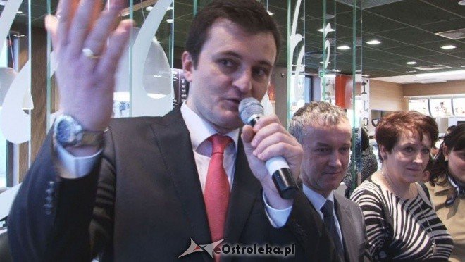 Otwarcie restauracji McDonalds w Ostrołęce [17.12.2011] - zdjęcie #32 - eOstroleka.pl