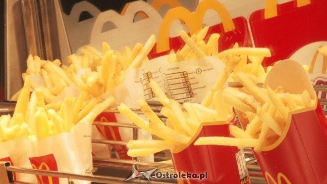Otwarcie restauracji McDonalds w Ostrołęce [17.12.2011] - zdjęcie #6 - eOstroleka.pl