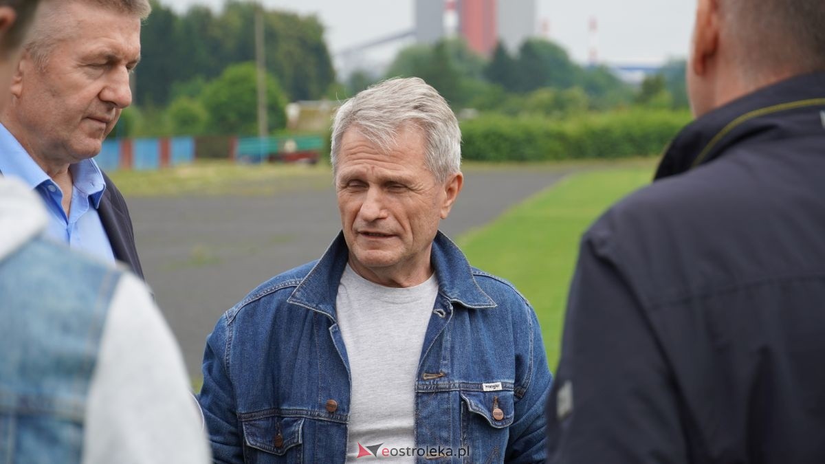 Przekazanie placu budowy stadionu lekkoatletycznego w Ostrołęce [13.07.2026] - zdjęcie #21 - eOstroleka.pl